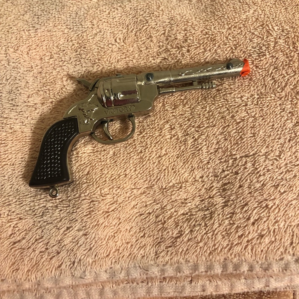 Vintage Victory Cap Silver and Black Toy Revolver